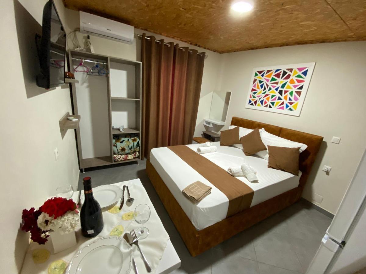 Full Moon Apartments Ksamil Bagian luar foto