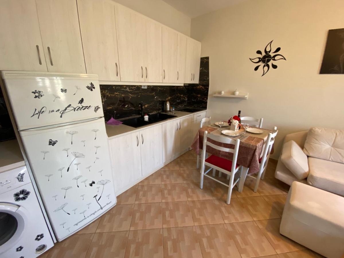 Full Moon Apartments Ksamil Bagian luar foto