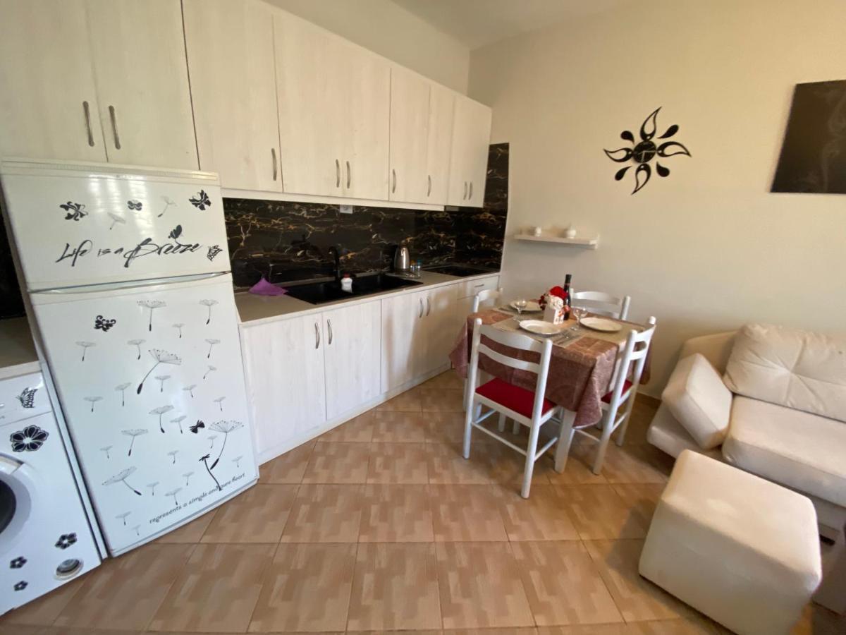 Full Moon Apartments Ksamil Bagian luar foto