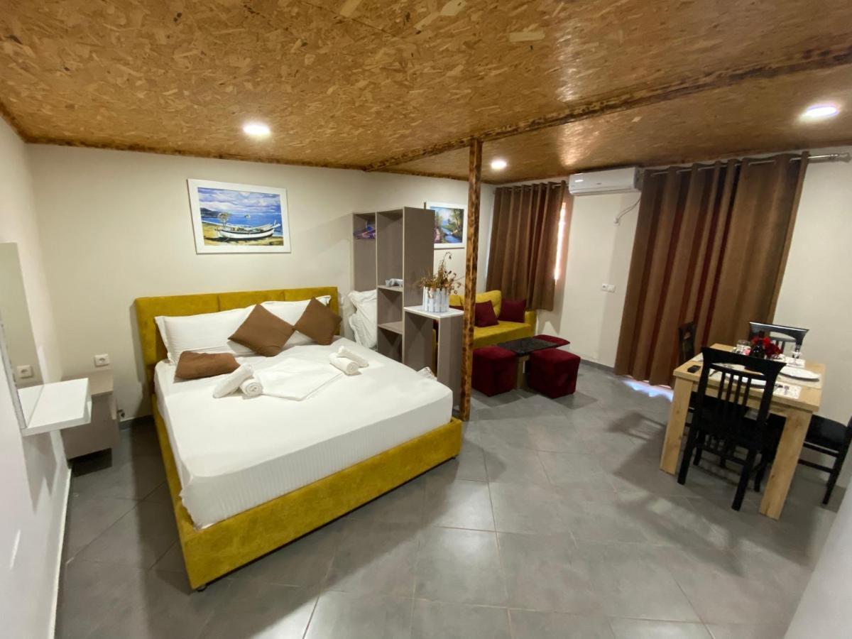 Full Moon Apartments Ksamil Bagian luar foto