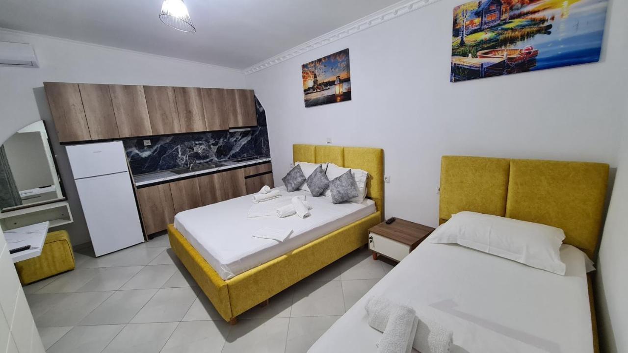 Full Moon Apartments Ksamil Bagian luar foto