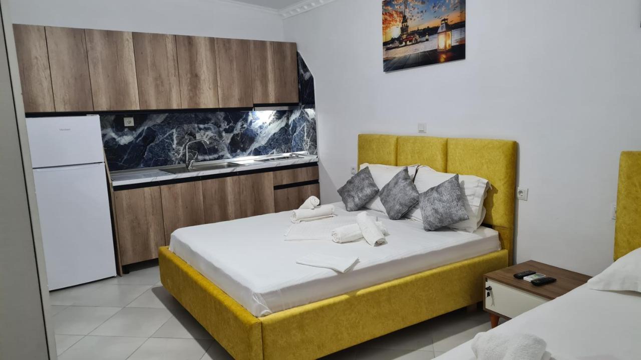 Full Moon Apartments Ksamil Bagian luar foto