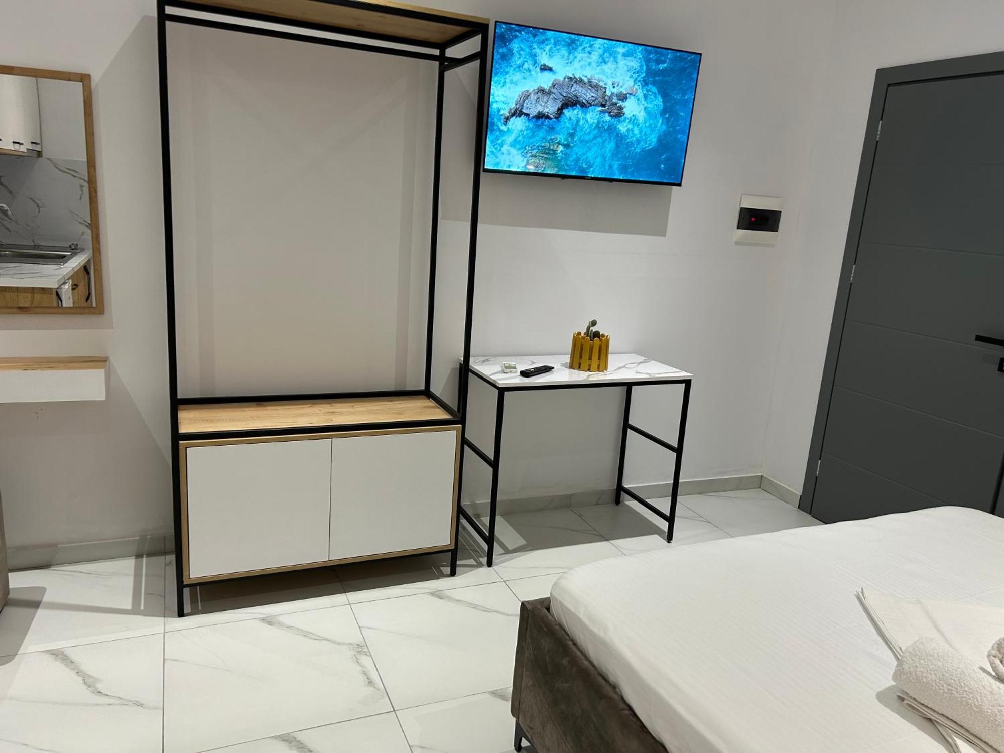 Full Moon Apartments Ksamil Bagian luar foto