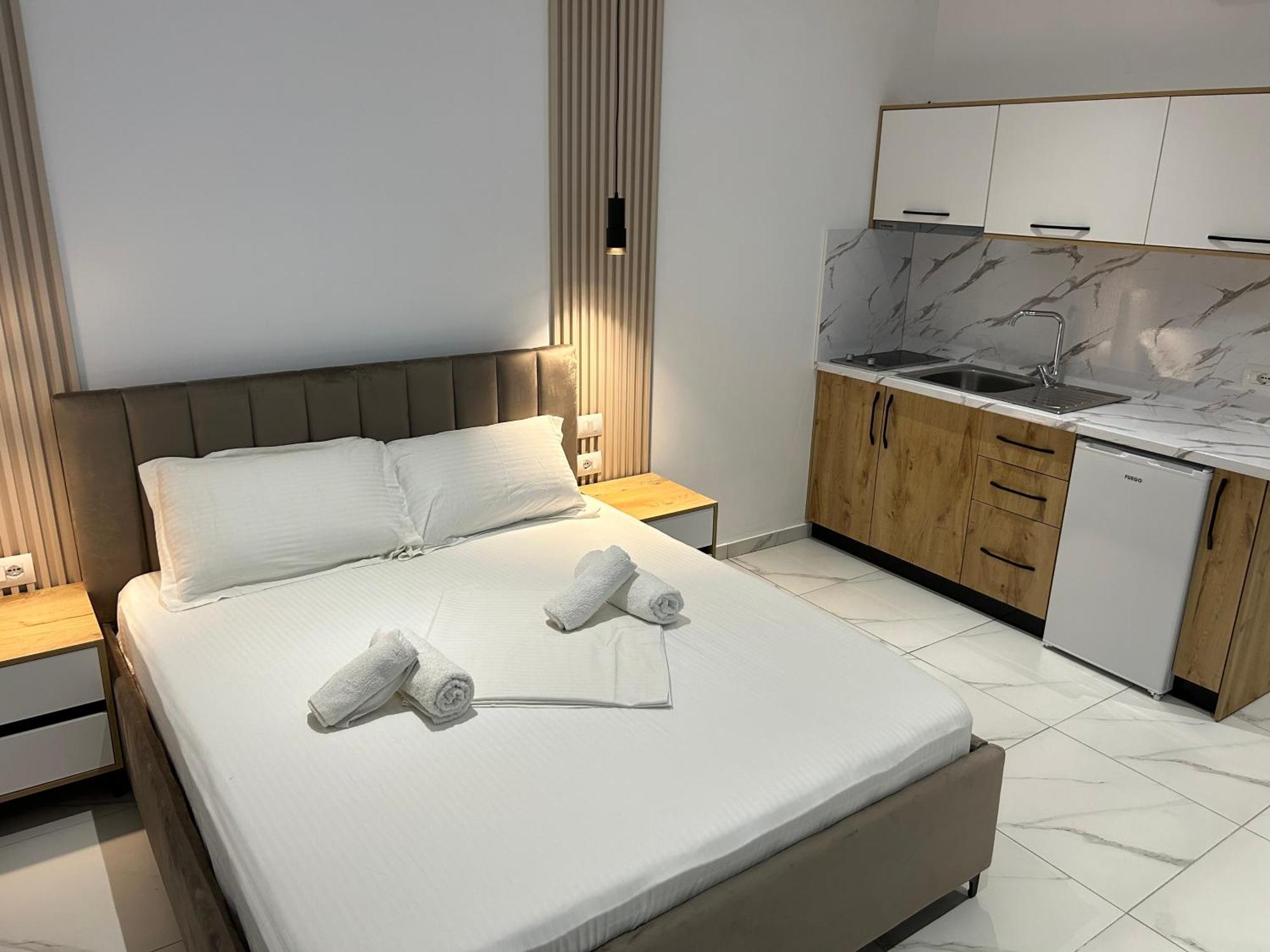 Full Moon Apartments Ksamil Bagian luar foto