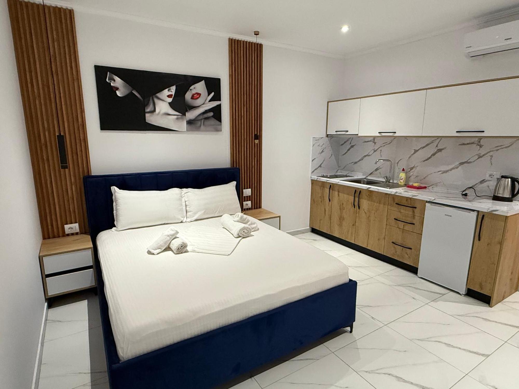 Full Moon Apartments Ksamil Bagian luar foto